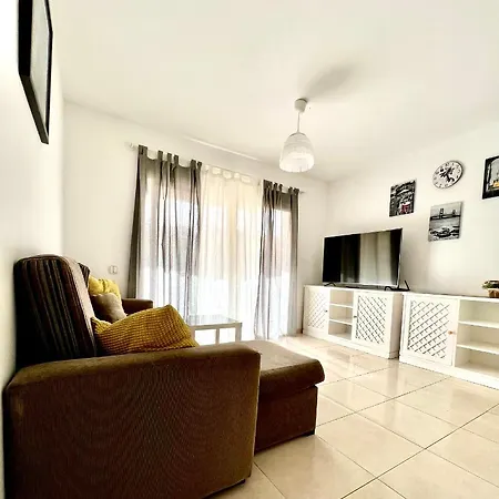 Апартаменты Amazing 1 Bed Адехе
